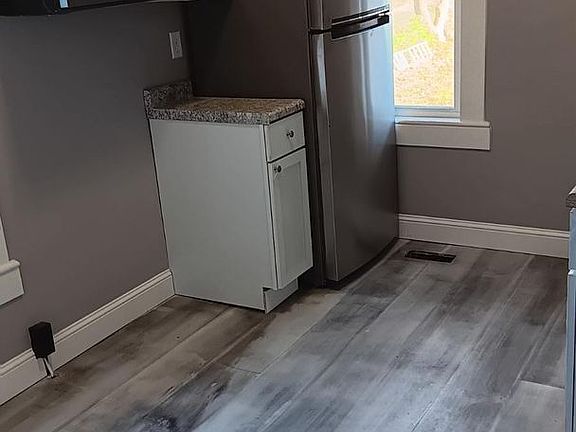 3rd image of 559 Catterlin St APT 2