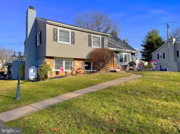 103 Devon Rd, Chalfont, PA 18914