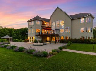 19115 Vogel Farm Trl, Eden Prairie, MN 55347