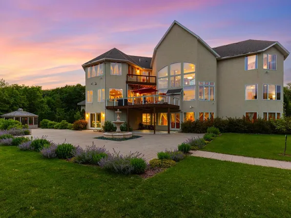 19115 Vogel Farm Trl, Eden Prairie, MN 55347