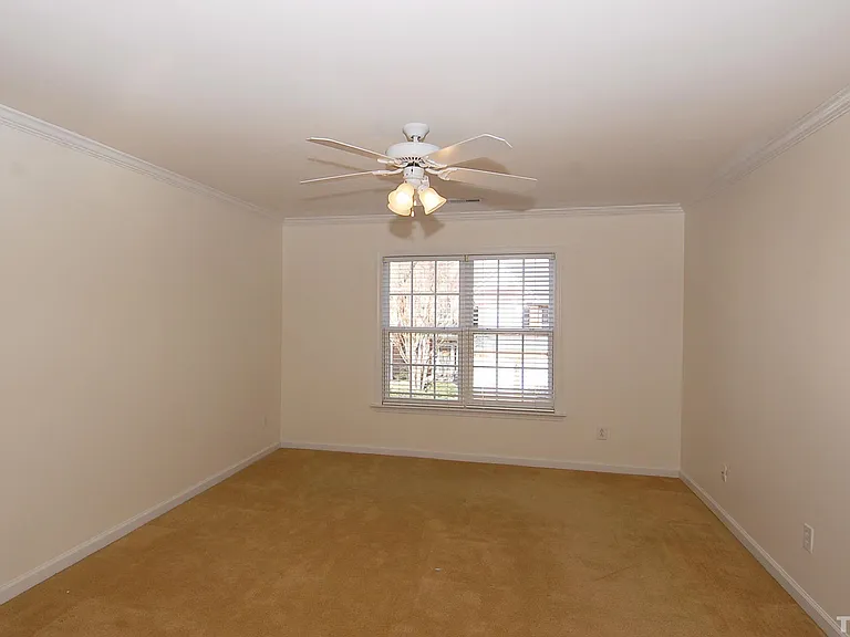 3611 Lion Ridge Ct — Photo 17
