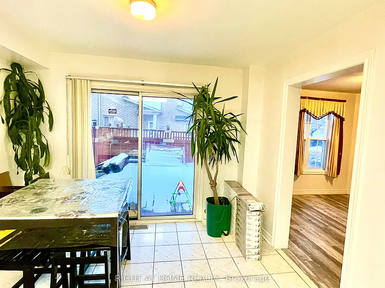 55 Velvet Grass Ln #A — Photo 3