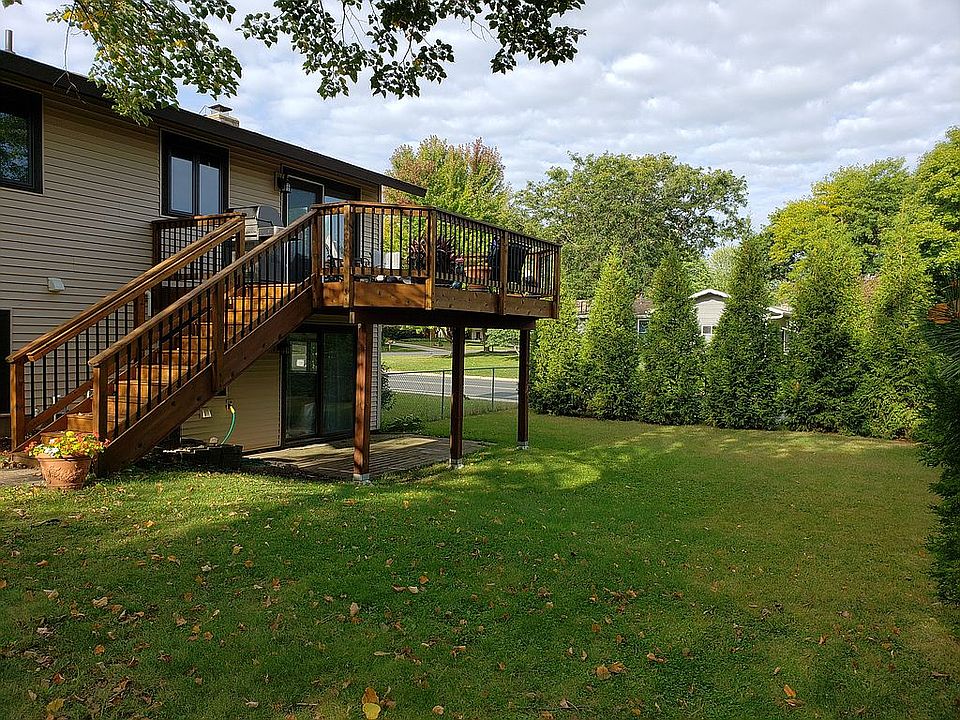1st image of 1701 McKinley Dr
