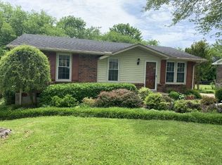 119 Woodridge Dr, Hendersonville, TN 37075