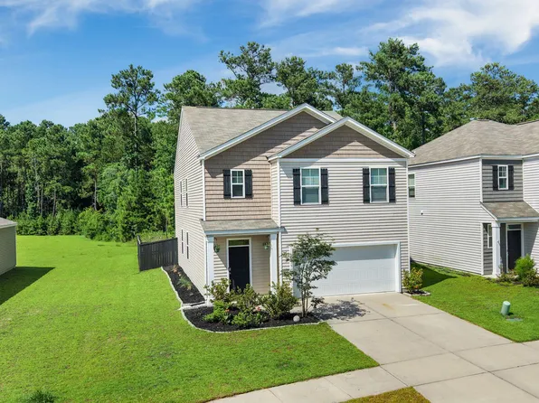 639 Silver Spruce St, Summerville, SC 29486