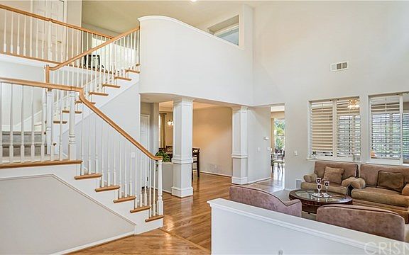 3rd image of 2910 Florentine Ct