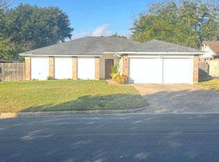 432 Little Fox Ln, Fort Worth, TX 76108