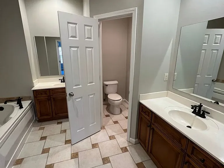 328 Amber Ln — Photo 17