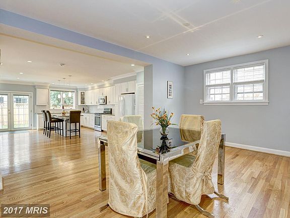 4th image of 5105 Fairglen Ln