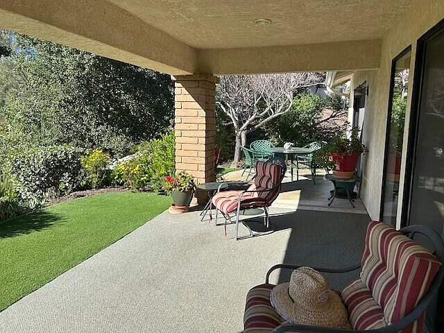 3 bed, 2.5 bath, 2055 sqft, $5,500 — Photo 4