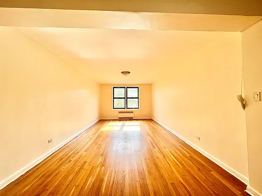 Rented by A&E Real Estate Management | media 11