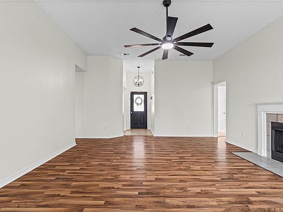 5th image of 8522 Southern Oak Ct