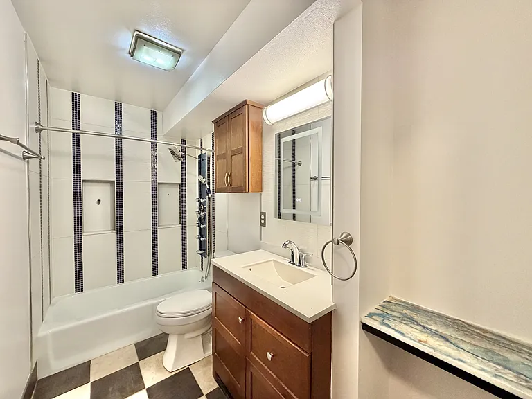 117 York Rd #2 — Photo 6
