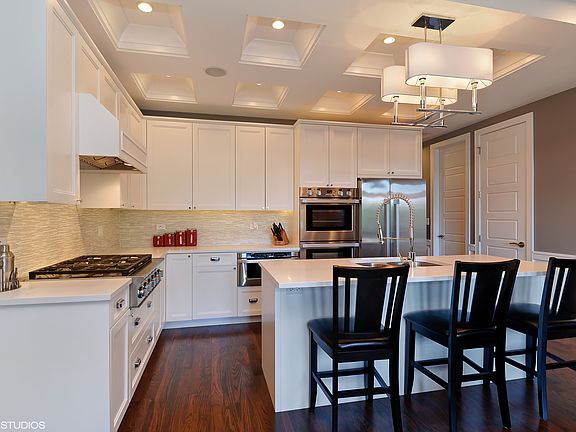 4th image of 3820 N Ashland Ave Unit 2S