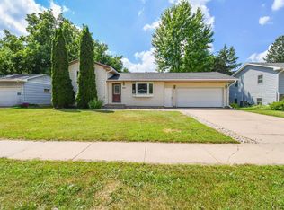 5801 W 51st St, Sioux Falls, SD 57106