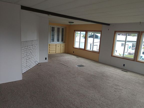 2nd image of 8200 Pheasant Dr