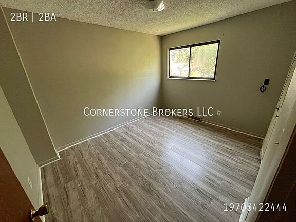 2nd image of 726 Lincoln St
