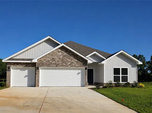 8491 Mary Braxton Dr, Semmes, AL 36575