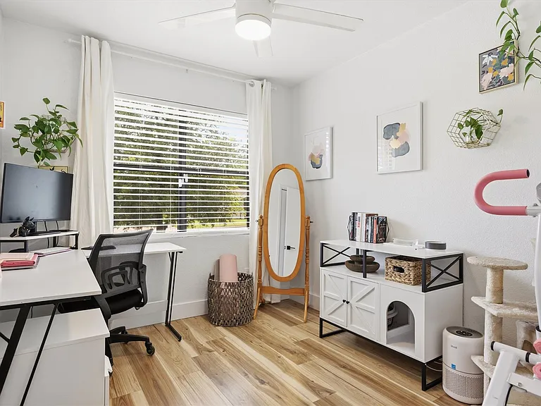 1014 S Meadows Dr — Photo 13