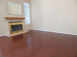 95 Birchwood Rd, Bedminster, NJ 07921