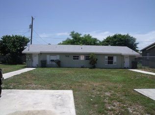 706 SW 2nd St, Delray Beach, FL 33444