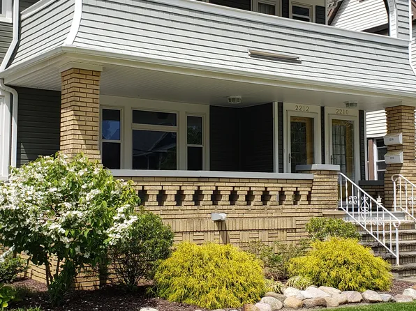 2212 Eldred Ave, Lakewood, OH 44107