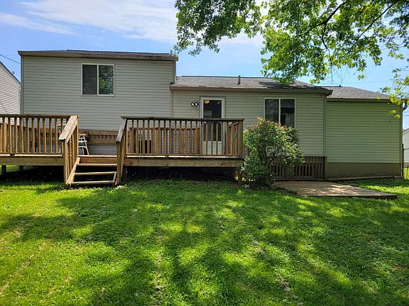 3rd image of 10077 Fairglen Dr