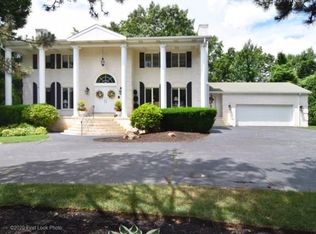 20 Sylvia Ln, Lincoln, RI 02865