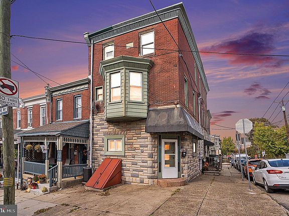 2nd image of 146 Vassar St
