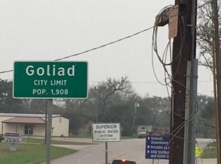 946 E Fannin St, Goliad, TX 77963