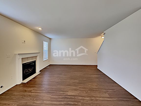 4th image of 8313 202nd Street Ct E