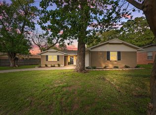 1302 Bluebonnet Trl, Arlington, TX 76013