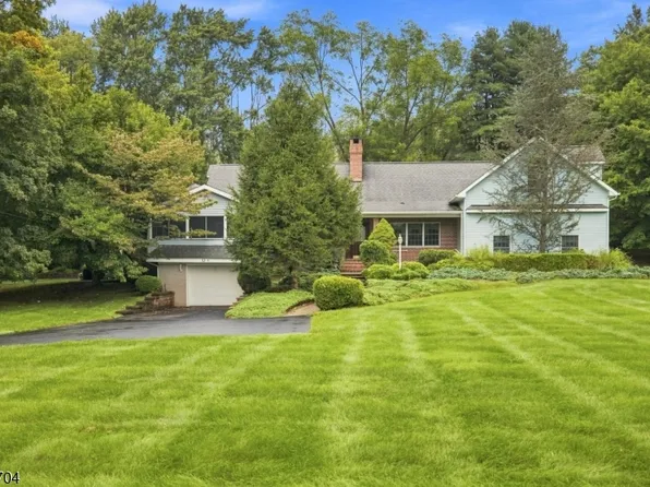 1 Strong Ln, Sandyston Twp., NJ 07827
