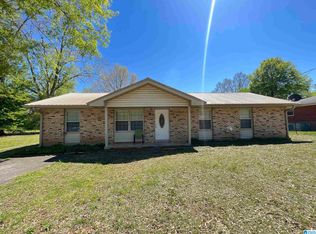 2013 Roberson St SW, Jacksonville, AL 36265