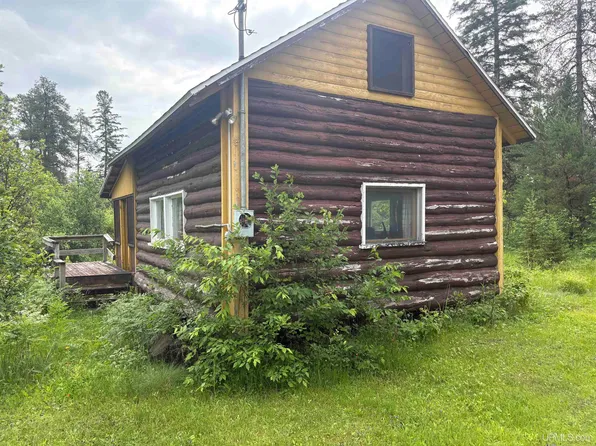 1607 Swanson Dr, Ishpeming, MI 49849