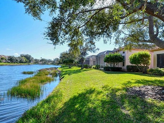 5th image of 3894 Alamanda Dr