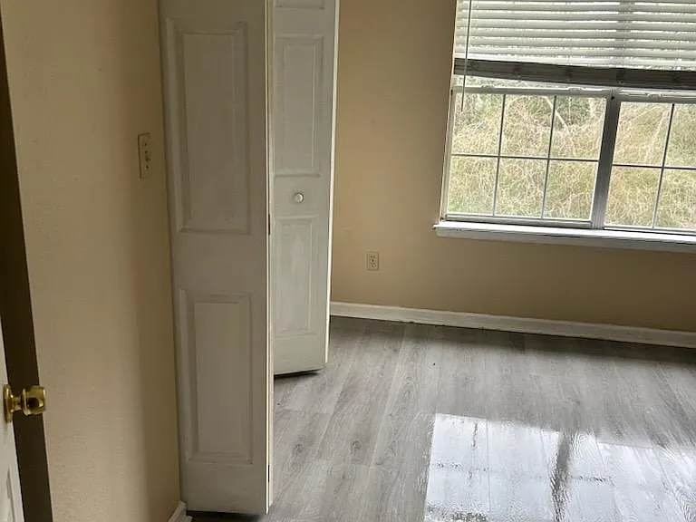 694 Timberwood Cir E #694 — Photo 8