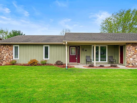 2nd image of 2813 W Sacramento Dr