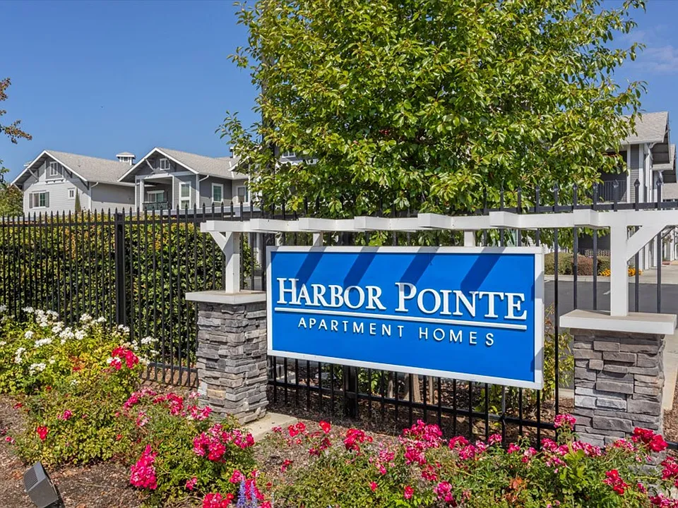 Harbor Pointe Apartments