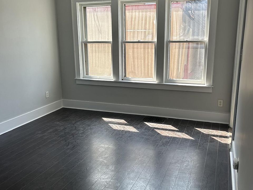 2nd image of 2269 Howard Ave #2