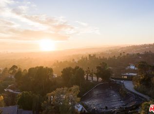 9390 Readcrest Dr, Beverly Hills, CA 90210