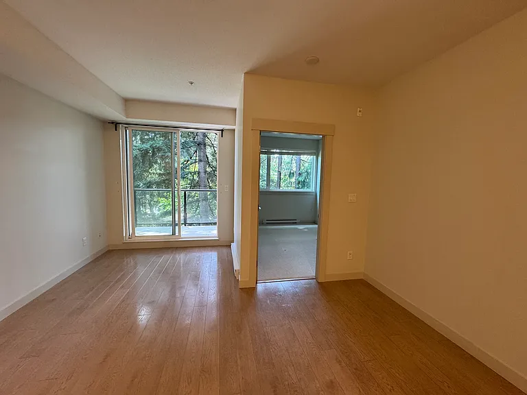 2214 Kelly Ave #308 — Photo 5