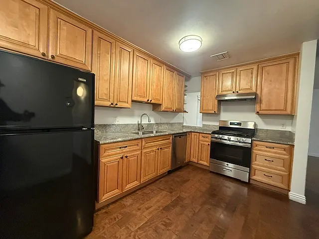 8366 Tampa Ave — Photo 5