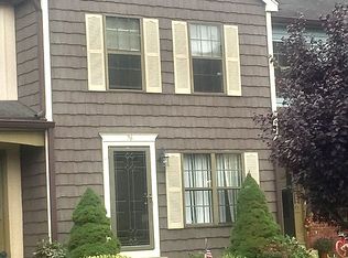 26 Wood Duck Ct, Hackettstown, NJ 07840