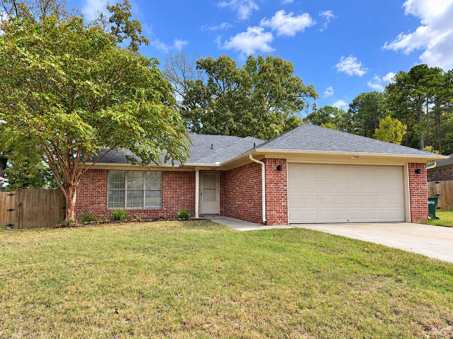 3 bed, 1234 sqft, $1,700 — Photo 1