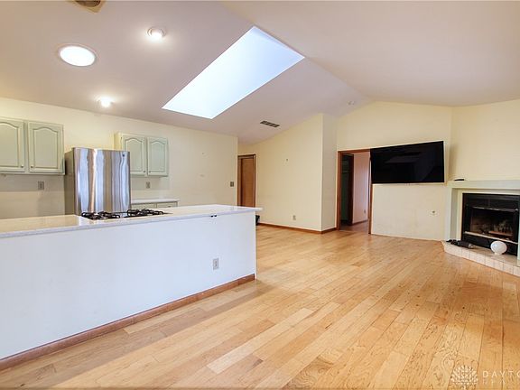 5th image of 235 Park Meadows Dr