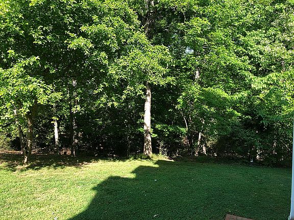 2nd image of 41120 Paw Paw Hollow Ln