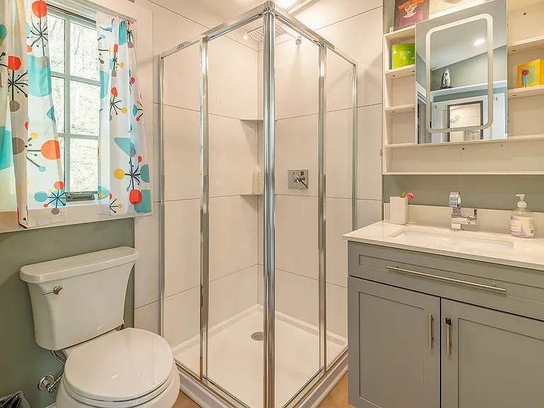 Roomy bathroom