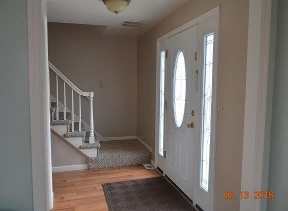 3rd image of 1015 Loretta Pl