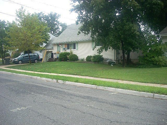 2nd image of 17 Venus Rd